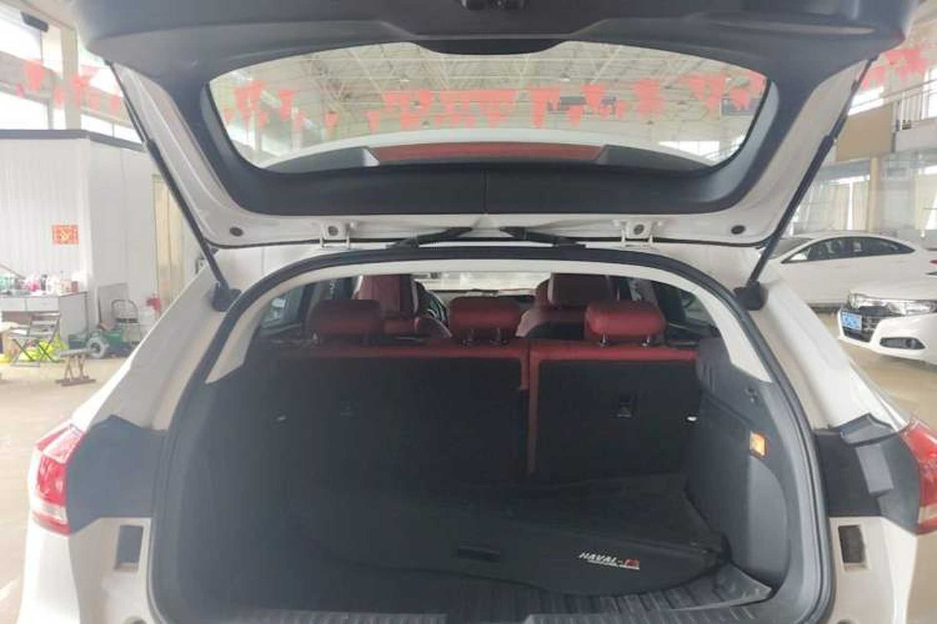 Used Haval F5 2018 1.5T i-Type Trunk