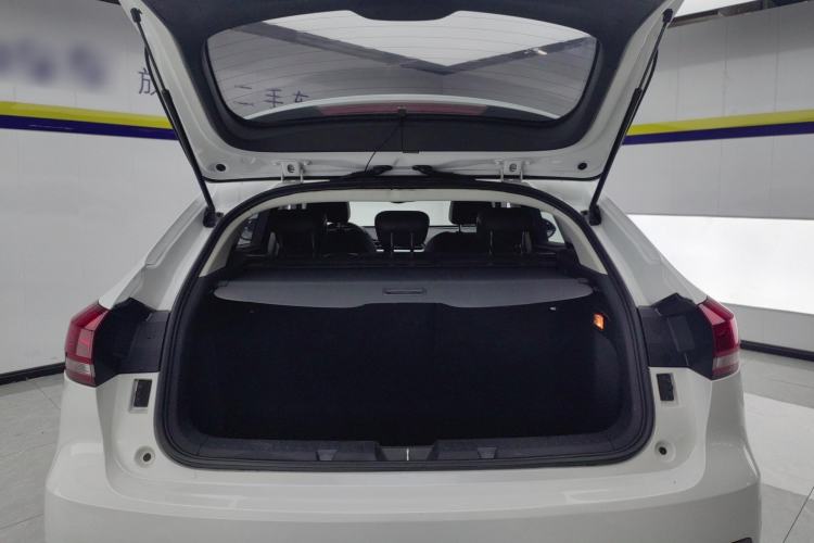 Used Haval F5 2018 1.5T i-Van Trunk