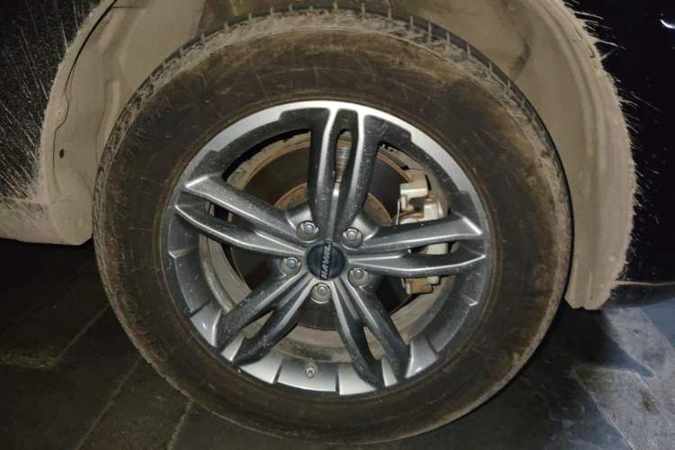 Used Haval F5 2019 National Trend Edition 1.5T i-Type China VI Standard Right Front Wheel Hub