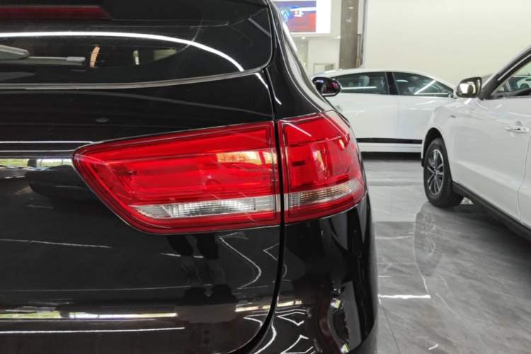 Used Haval F5 2019 National Trend Edition 1.5T i-Type China VI Standard Right Rear Taillight