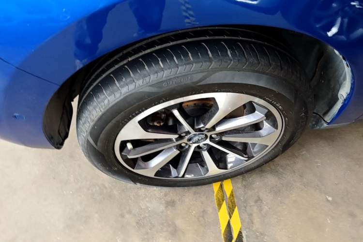 Used Haval F5 2019 National Trend Edition 1.5T i-Van China VI Standard Left Front Wheel Hub