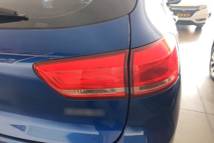 Used Haval F5 2019 National Trend Edition 1.5T i-Van China VI Standard Right Rear Taillight