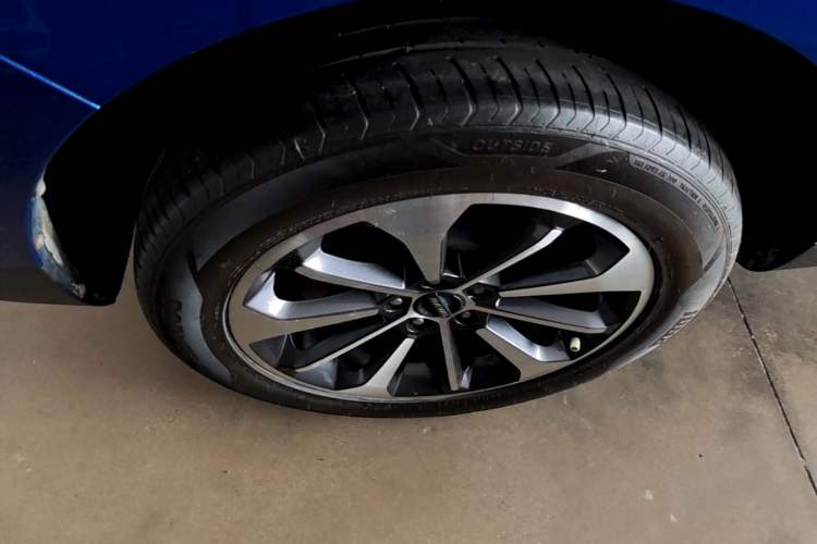 Used Haval F5 2019 National Trend Edition 1.5T i-Van China VI Standard Right Rear Wheel Hub
