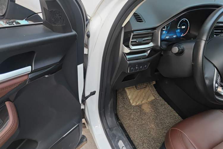 Used Haval F5 2019 National Trend Edition 1.5T i-Type China VI Standard Driver Seat