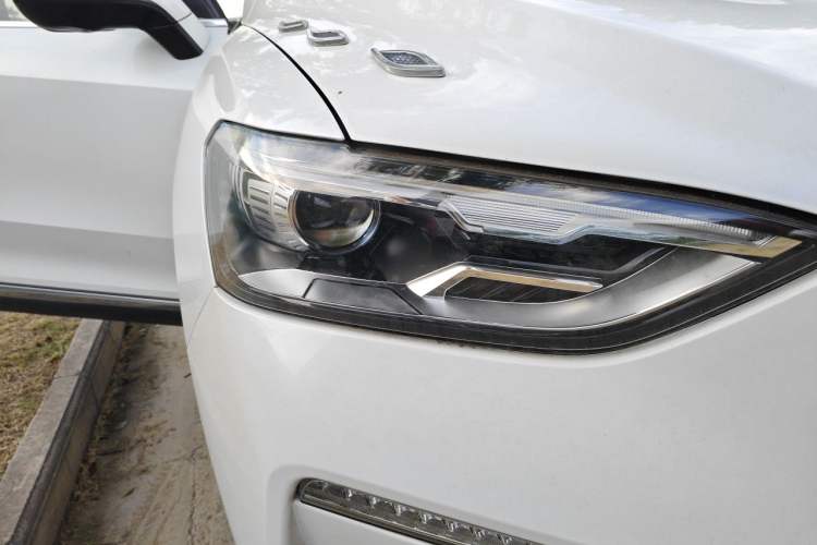 Used Haval F5 2019 National Trend Edition 1.5T i-Trend China VI Standard Right Front Headlight