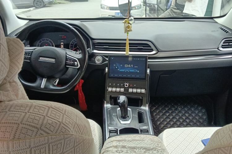 Used Haval F5 2019 National Trend Edition 1.5T i-Type China VI Standard Center Console