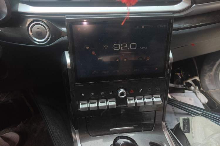 Used Haval F5 2019 National Trend Edition 1.5T i-Van China VI Standard Audio And AC Panel