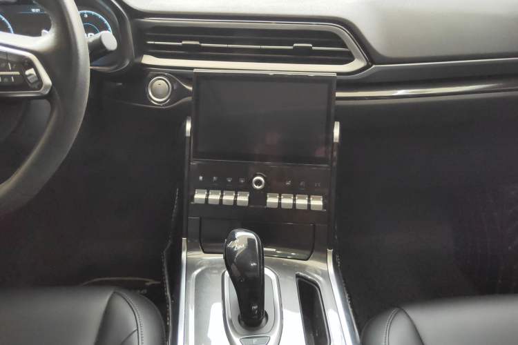 Used Haval F5 2019 National Trend Edition 1.5T i-Van China VI Standard Audio And AC Panel