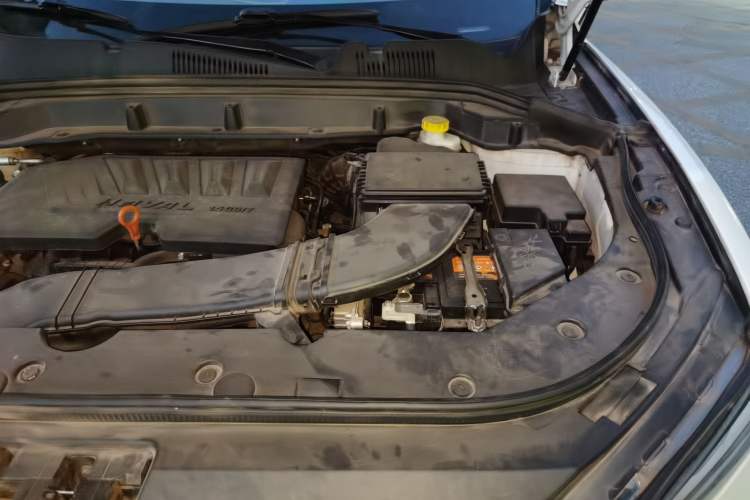 Used Haval F5 2019 National Trend Edition 1.5T i-Type China VI Standard Engine Bay Left