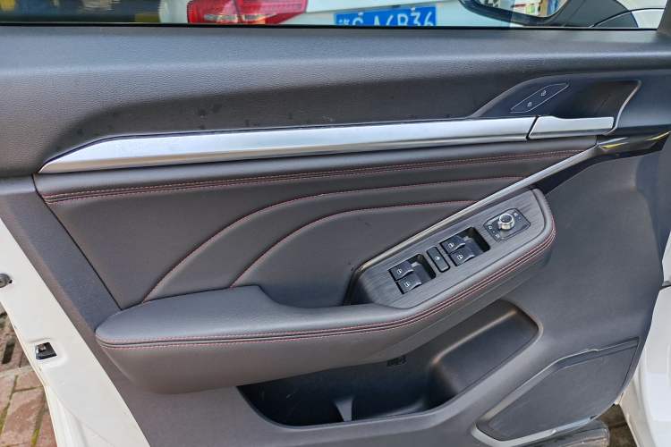 Used Haval F5 2019 National Trend Edition 1.5T i-Van China V Standard Interior 4