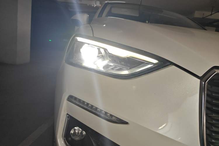 Used Haval F5 2019 National Trend Edition 1.5T i-Trend China VI Standard Right Front Headlight