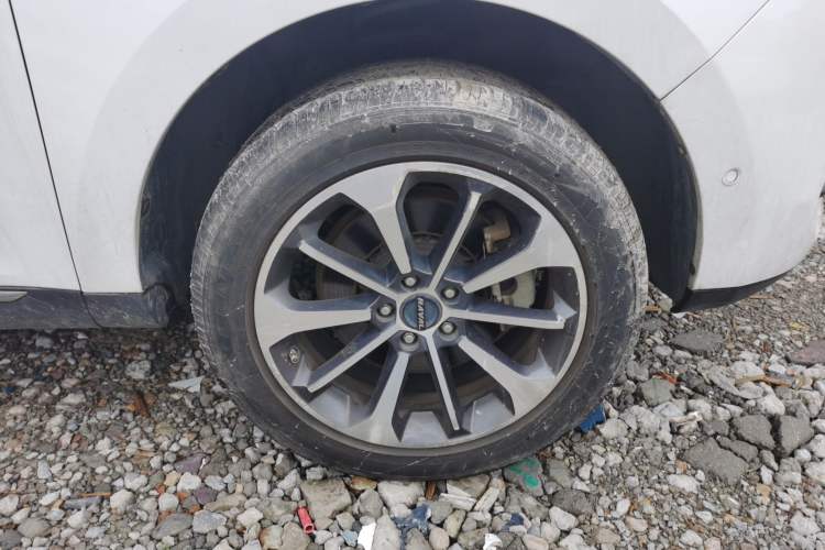Used Haval F5 2019 National Trend Edition 1.5T i-Trend China VI Standard Right Front Wheel Hub
