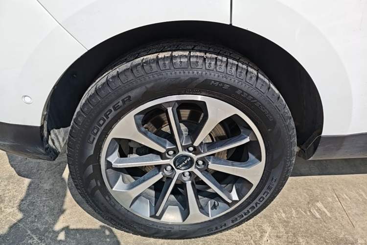 Used Haval F5 2019 National Trend Edition 1.5T i-Van China VI Standard Right Rear Wheel Hub