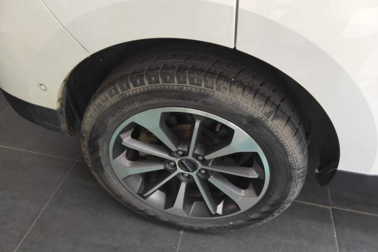 Used Haval F5 2019 National Trend Edition 1.5T i-Van China VI Standard Right Rear Wheel Hub