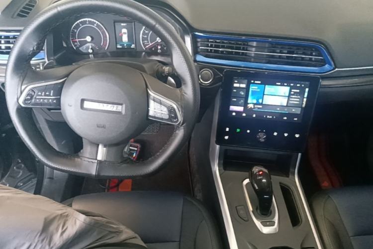 Used Haval F5 2020 1.5T DCT Type I Center Console