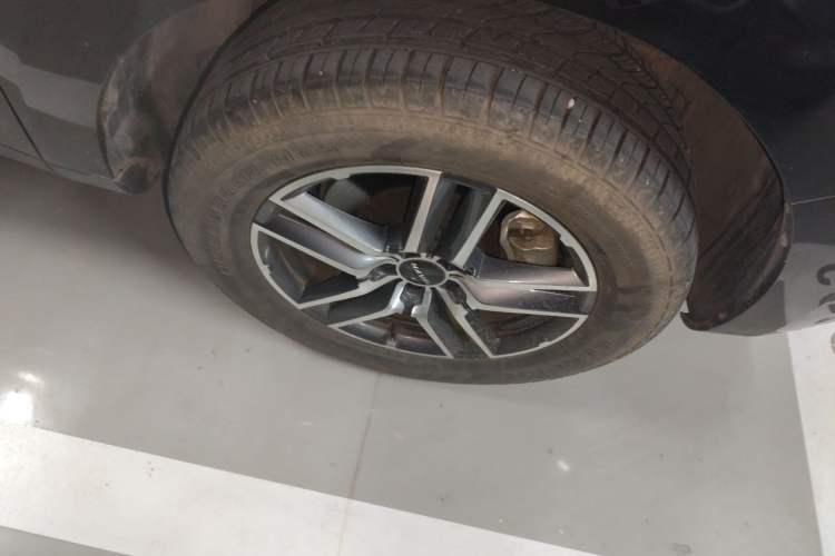 Used Haval F5 2020 1.5T DCT iXuan Right Front Wheel Hub