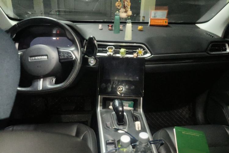 Used Haval F5 2020 1.5T DCT iXuan Center Console