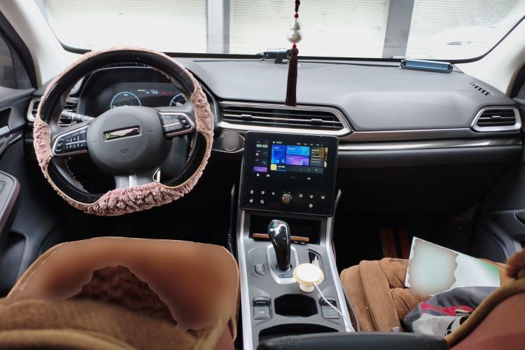 Used Haval F5 2020 1.5T DCT iXuan Center Console