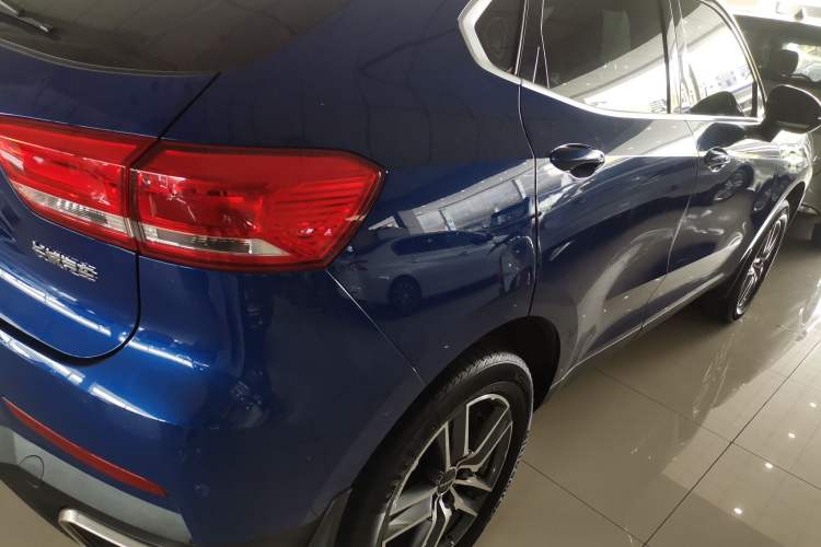 Used Haval F5 2020 1.5T DCT iXuan Right Side