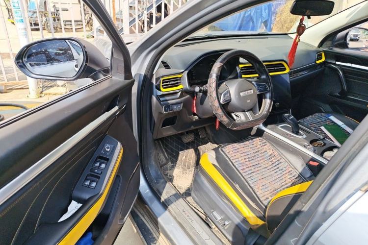 Used Haval F5 2020 1.5T DCT i-Qiu Driver Seat