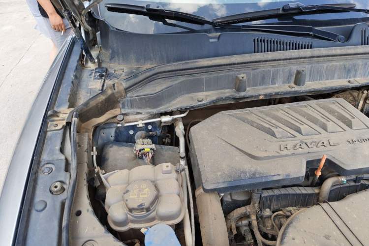 Used Haval F5 2020 1.5T DCT i-Qiu Engine Bay Right