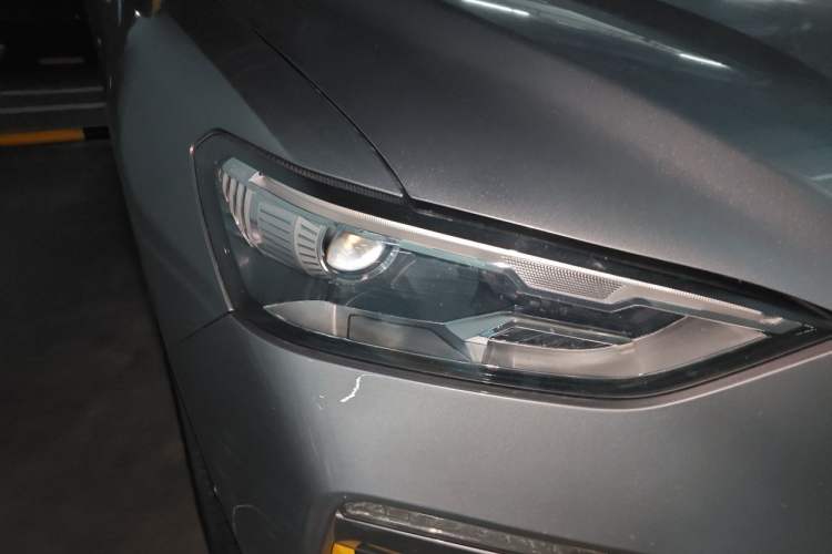 Used Haval F5 2020 1.5T DCT i-Qiu Right Front Headlight