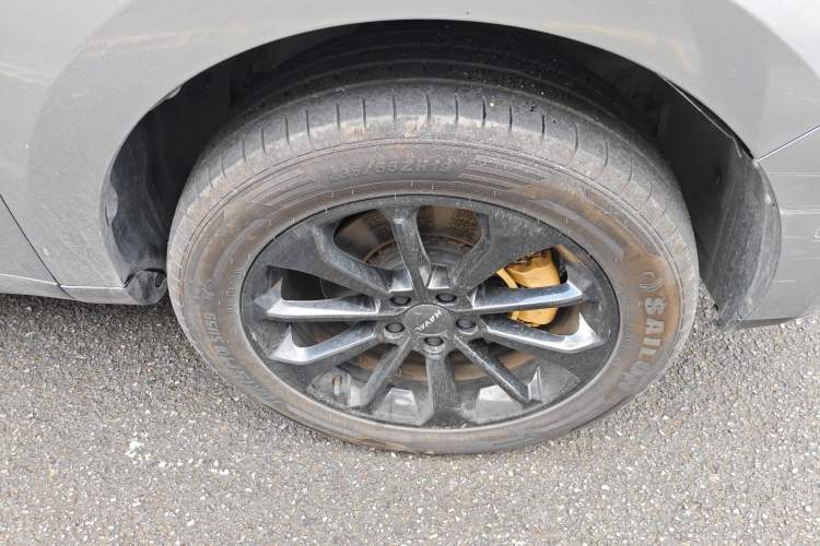 Used Haval F5 2020 1.5T DCT i-Qiu Right Front Wheel Hub