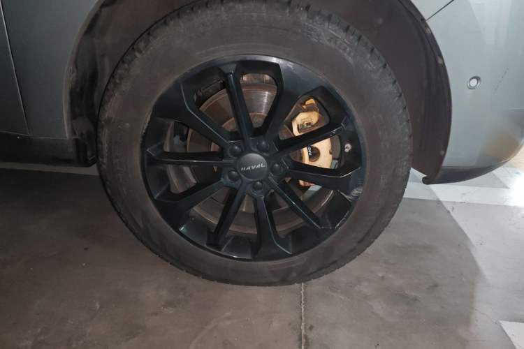 Used Haval F5 2020 1.5T DCT i-Qiu Right Front Wheel Hub