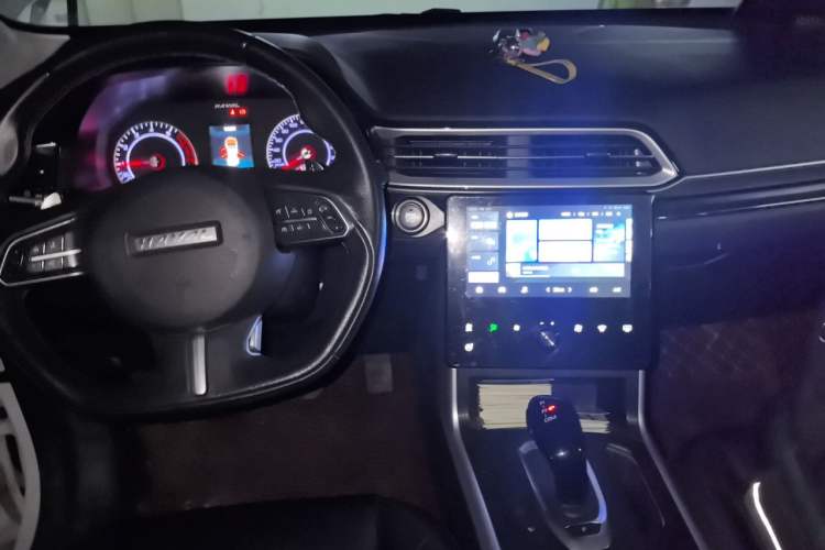 Used Haval F5 2020 1.5T DCT Type I Center Console