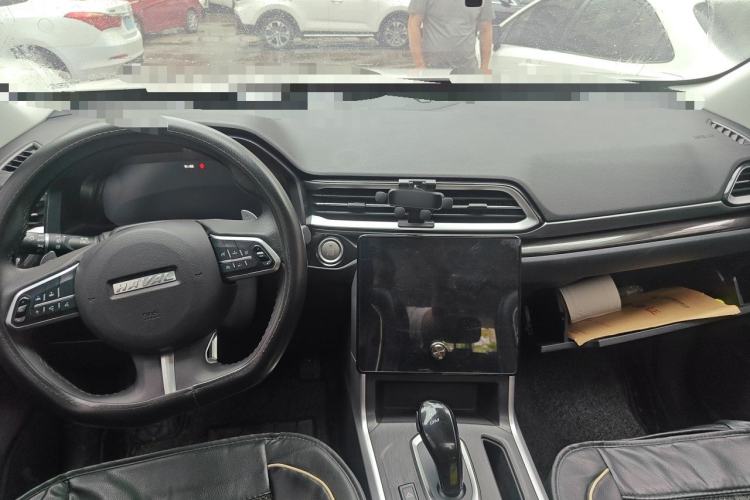 Used Haval F5 2020 1.5T DCT iXuan Center Console