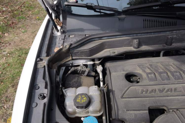 Used Haval F5 2020 1.5T DCT Type I Engine Bay Right