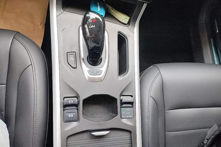 Used Haval F5 2020 1.5T DCT iXuan Gear Lever
