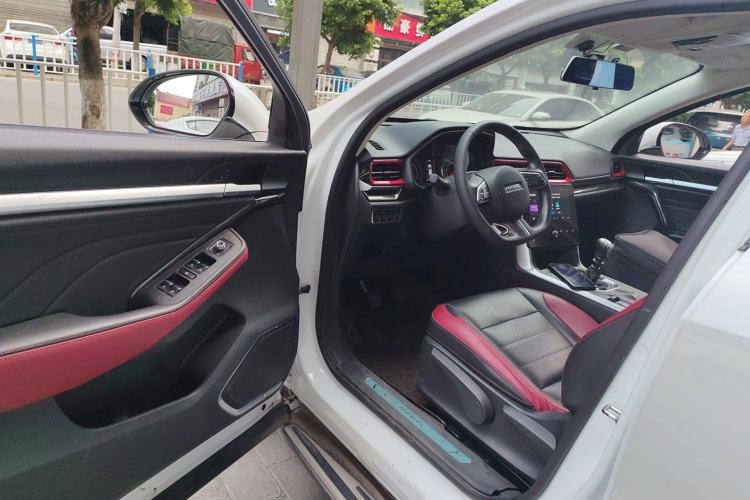Used Haval F5 2020 1.5T Manual iCool Interior 3