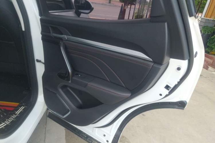 Used Haval F5 2020 1.5T DCT i-Trend Interior 3