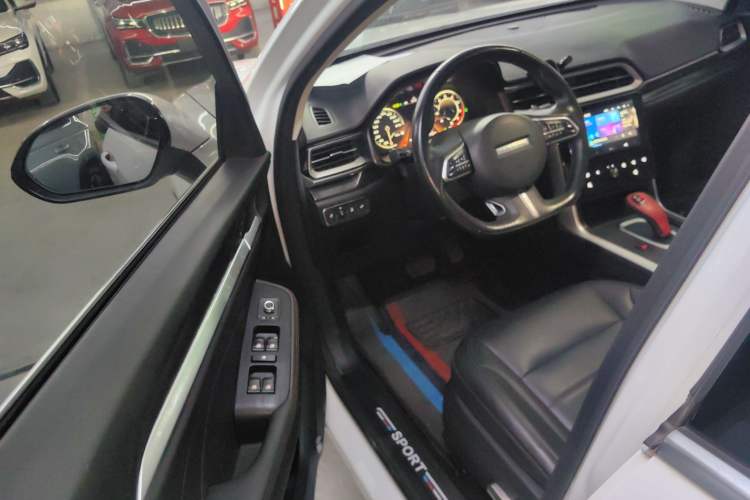 Used Haval F5 2020 1.5T DCT iXuan Interior 3