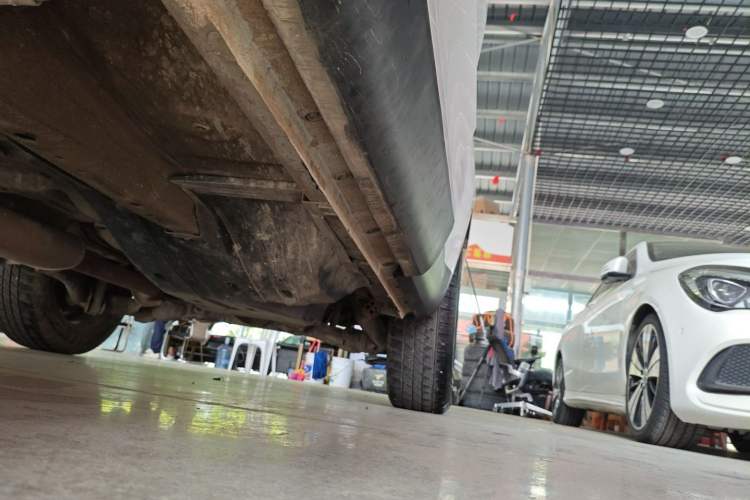 Used Haval F5 2020 1.5T DCT iXuan Left Side Sill