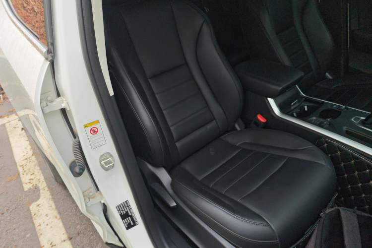 Used Haval F5 2020 1.5T DCT iXuan Right Front Seat