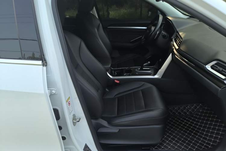Used Haval F5 2020 1.5T DCT i-Trend Right Front Seat