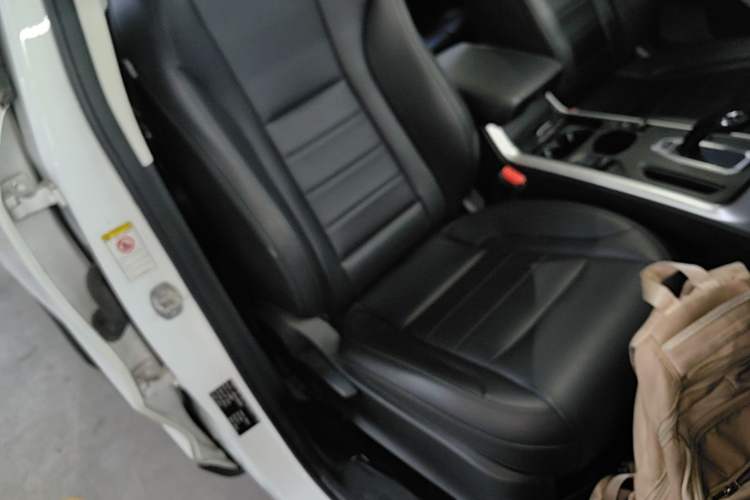 Used Haval F5 2020 1.5T DCT iXuan Right Front Seat