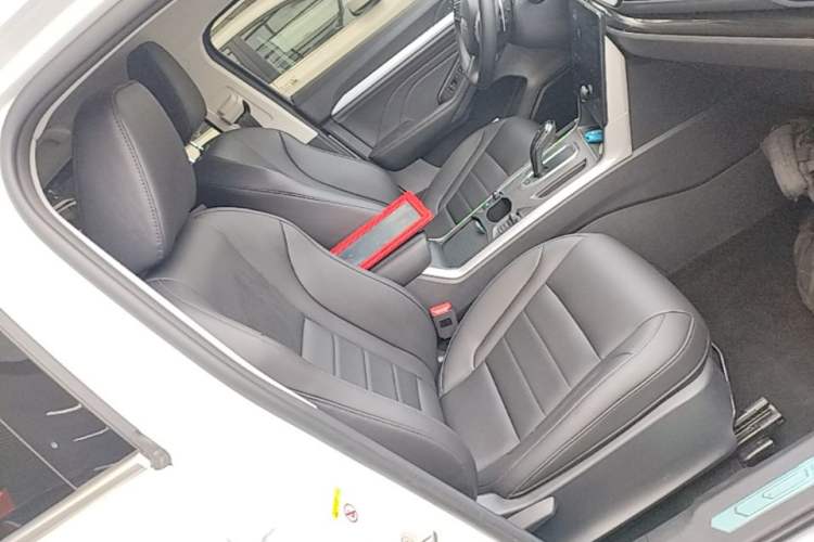 Used Haval F5 2020 1.5T DCT iXuan Right Front Seat