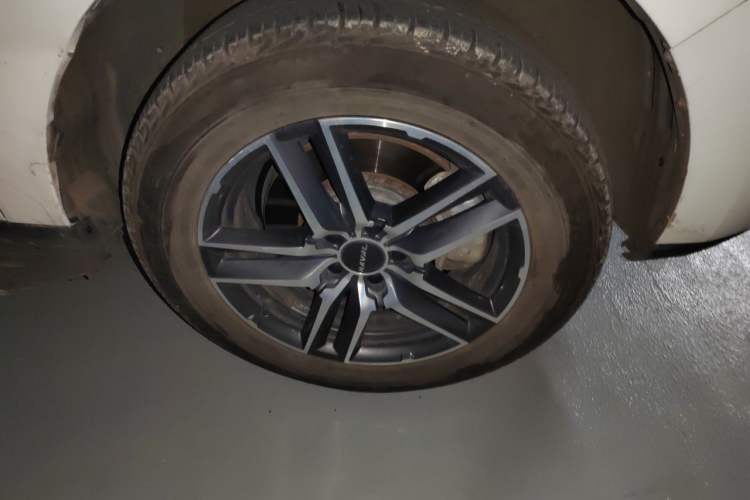 Used Haval F5 2020 1.5T DCT Type I Right Front Wheel Hub