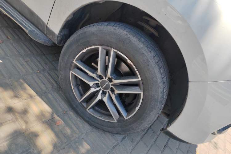 Used Haval F5 2020 1.5T DCT iXuan Right Front Wheel Hub