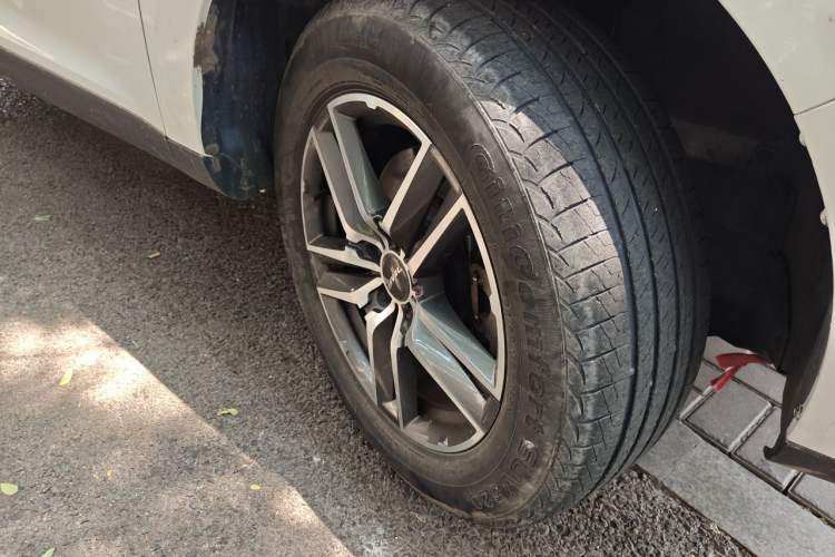 Used Haval F5 2020 1.5T DCT Type I Right Front Wheel Hub