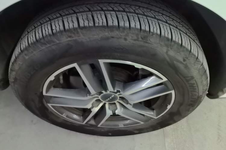 Used Haval F5 2020 1.5T DCT iXuan Right Front Wheel Hub