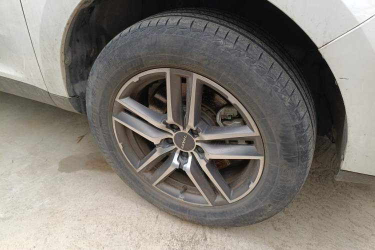 Used Haval F5 2020 1.5T DCT Type I Right Front Wheel Hub