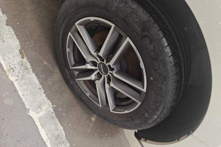 Used Haval F5 2020 1.5T DCT iXuan Right Front Wheel Hub