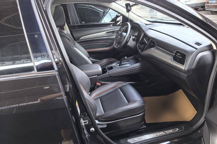 Used Haval F7 2021 1.5T Two-Wheel Drive iXuan Interior 6
