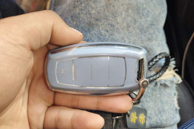 Used Haval F7 2020 1.5T Two-Wheel Drive i-Trend Vehicle Key