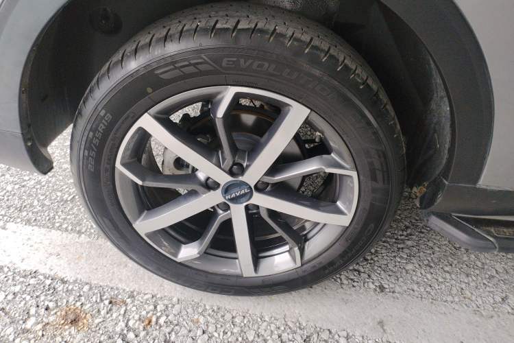 Used Haval F7 2021 1.5T Two-Wheel Drive i-Type Right Rear Wheel Hub