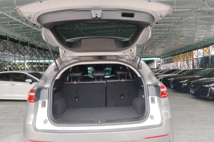 Used Haval F7 2021 1.5T Two-Wheel Drive i-Type Trunk